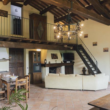 Villa Elisa, villa with private pool near Reschio Castle Lugnano Esterno foto