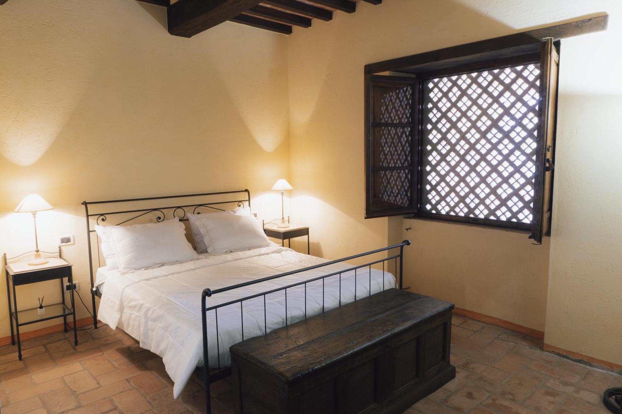 Villa Elisa, villa with private pool near Reschio Castle Lugnano Esterno foto
