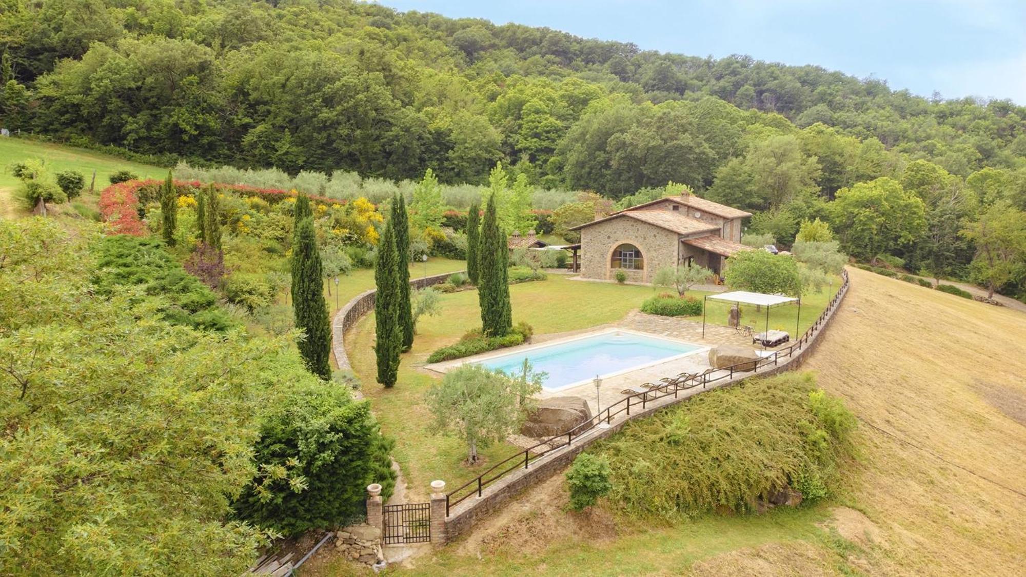 Villa Elisa, villa with private pool near Reschio Castle Lugnano Esterno foto